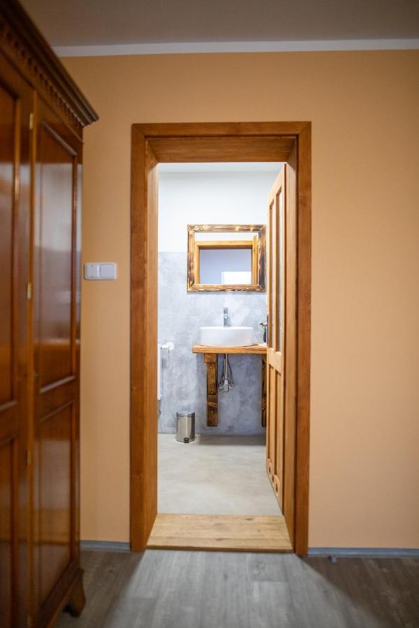 Pension Vyhlidka Klasterec nad Ohri Luaran gambar